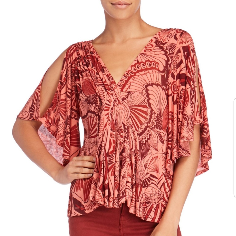 Free People- Amour Cold Shoulder VNeck top Small